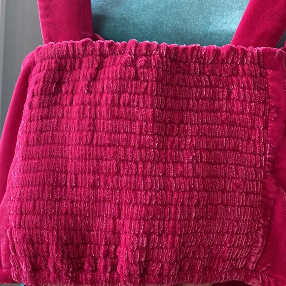 New Rachael Zoe Red velvet crop smocked button front tank size M💕✨ - Picture 3 of 10